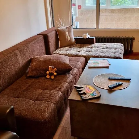 شقة Stylish Apt, Free Parking, Near Center & Airport *