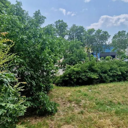 Stylish Apt, Free Parking, Near Center & Airport شقة *