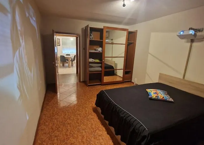 Appartement Stylish Apt, Free Parking, Near Center & Airport Varna