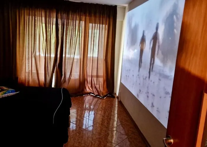 Stylish Apt, Free Parking, Near Center & Airport Appartement