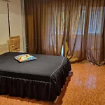 Apartamento Stylish Apt, Free Parking, Near Center & Airport
